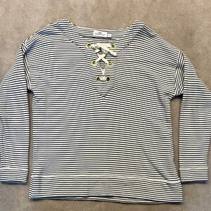 Vineyard Vines Black and White Striped Long Sleeve crew neck sweater